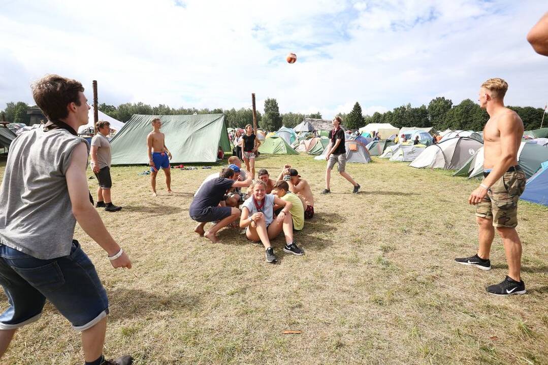 100-mečio stovykla „Laužų karta“ 