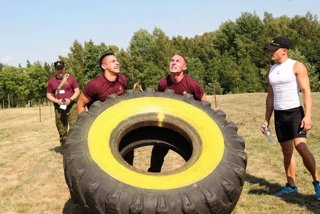 Savanorių pajėgų sporto žaidynės