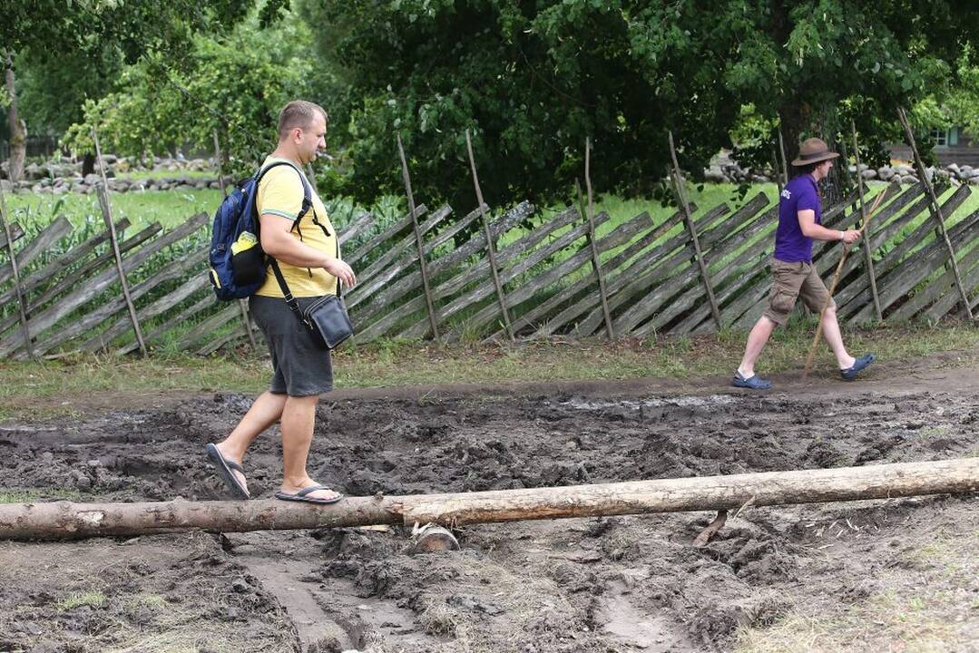 100-mečio stovykla „Laužų karta“ 