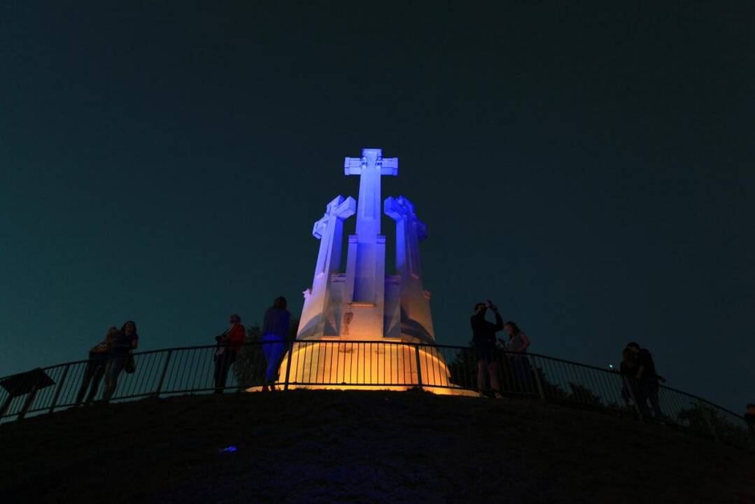 Vilnius nušvito Ukrainos vėliavos spalvomis