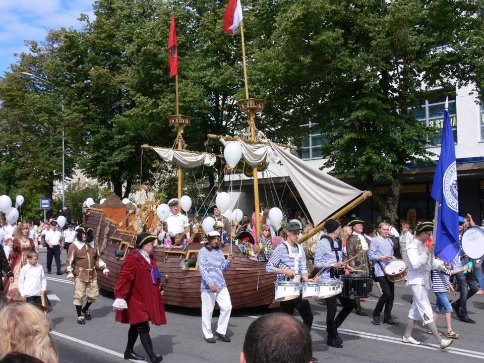 Ventspilio šventė – žiedų fiesta
