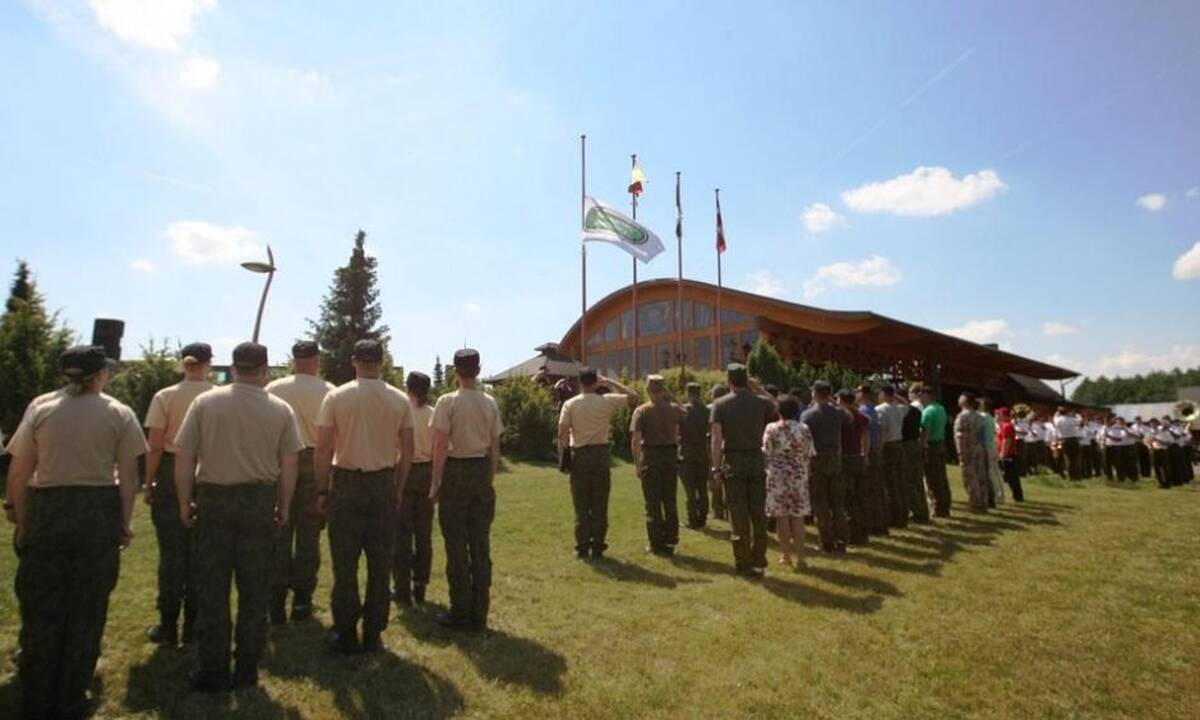 Savanorių pajėgų sporto žaidynės