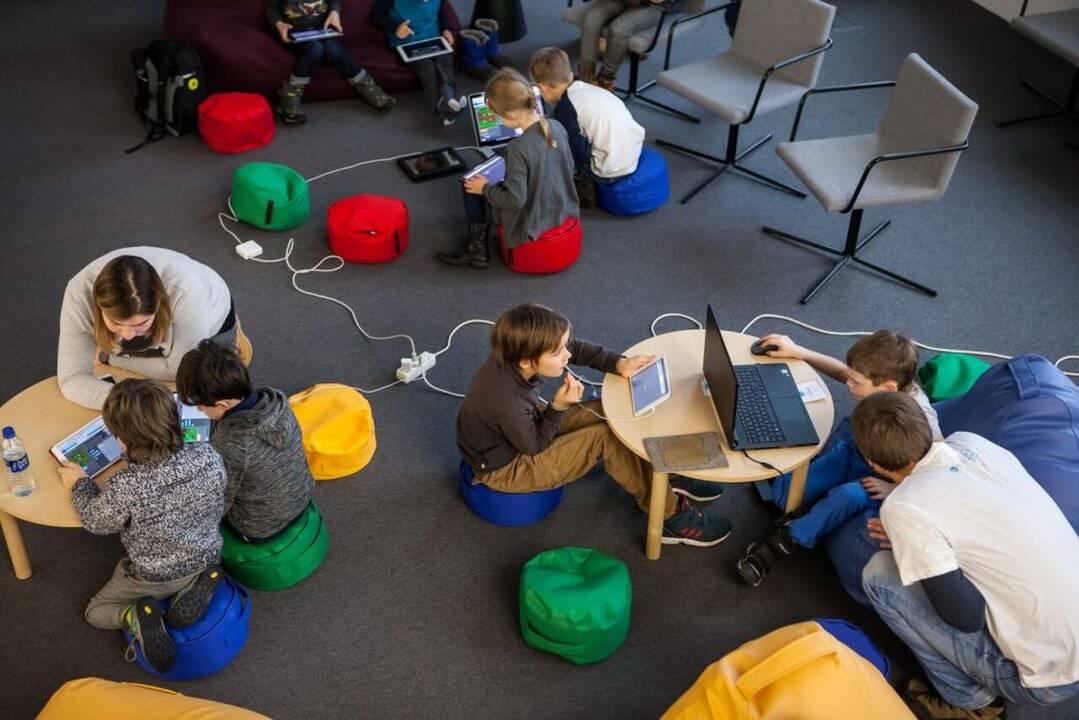 Jaunieji vilniečiai prisijungė prie iniciatyvos "Hour of Code"
