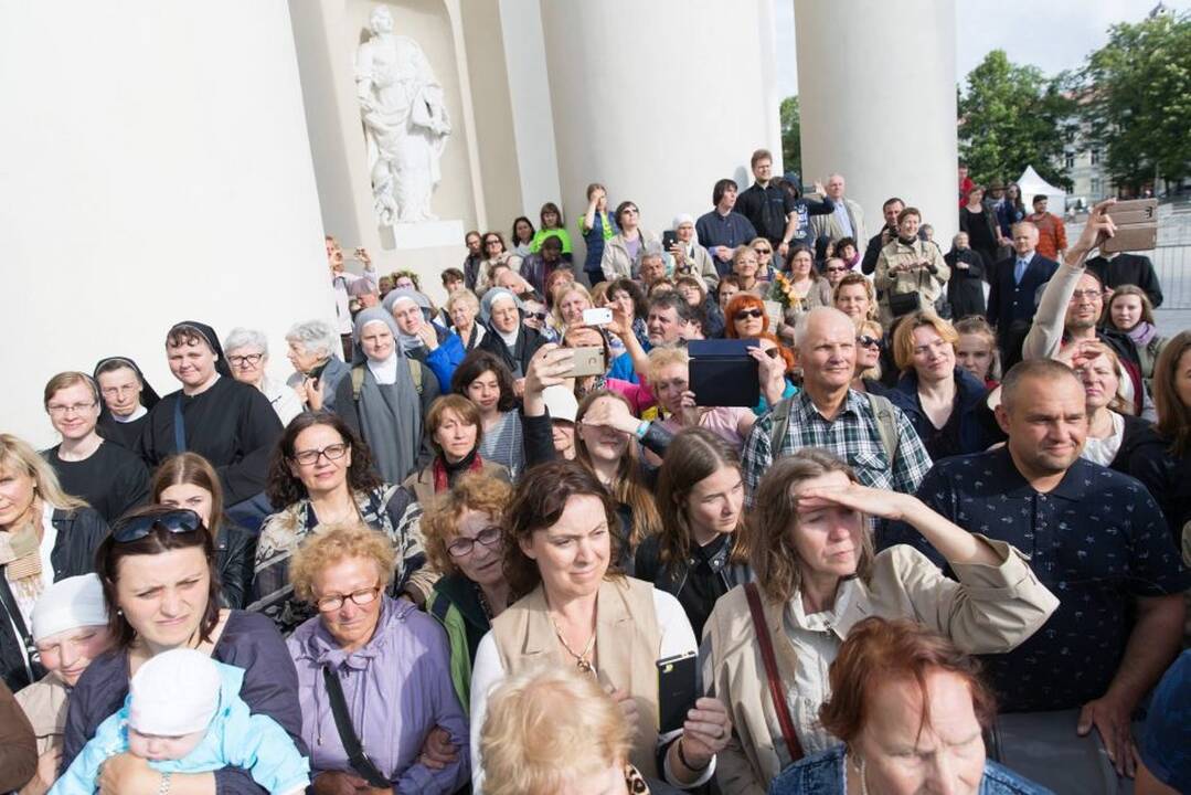Į Vilnių atvežtas T. Matulionio sarkofagas