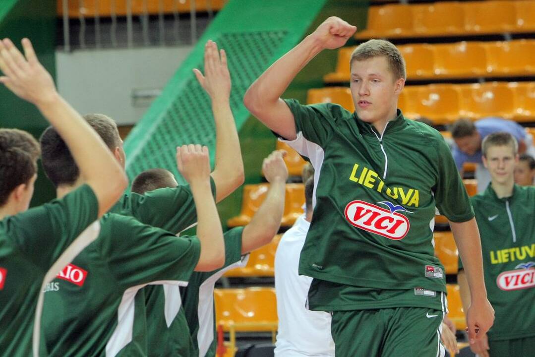 Europos jaunučių krepšinio čempionatas: Lietuva – Ispanija 66:61.