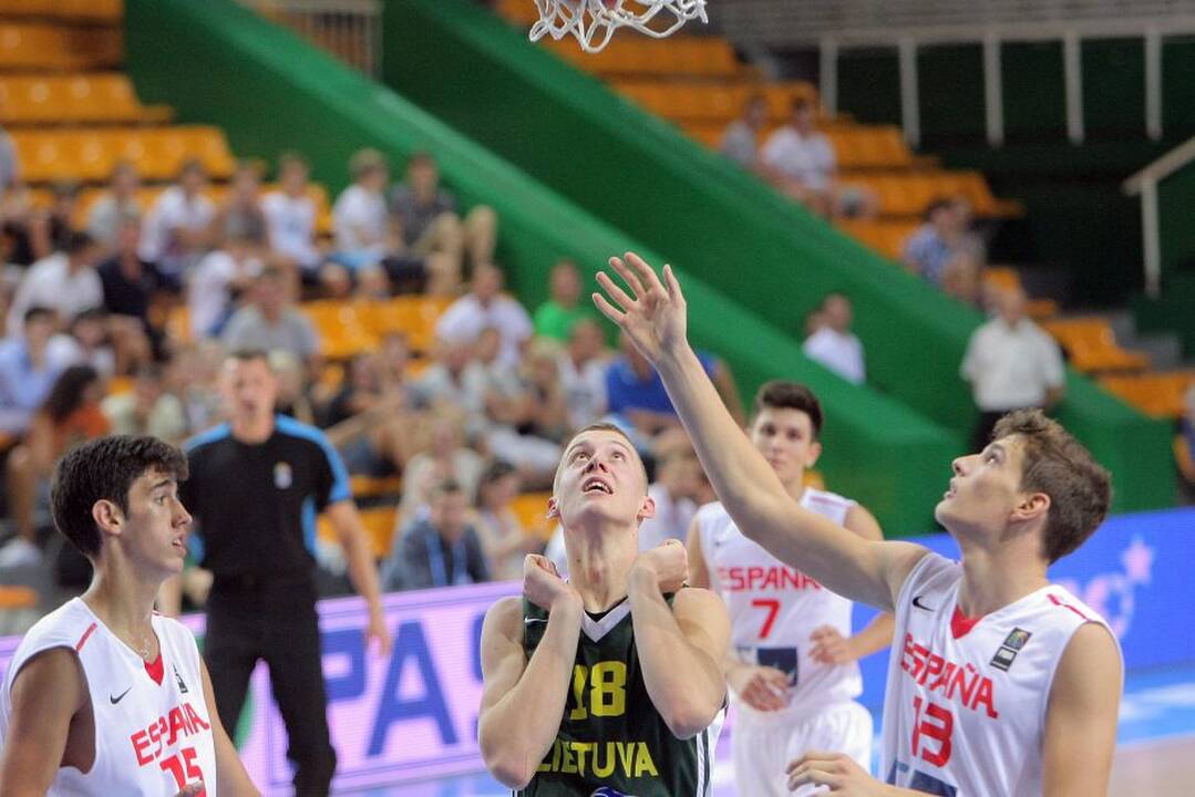 Europos jaunučių krepšinio čempionatas: Lietuva – Ispanija 66:61.