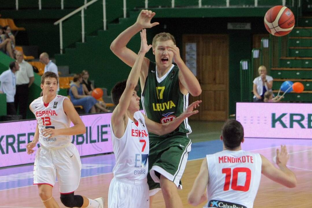 Europos jaunučių krepšinio čempionatas: Lietuva – Ispanija 66:61.