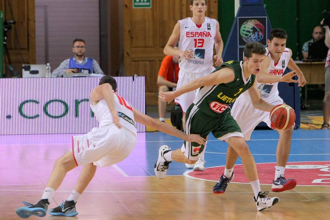 Europos jaunučių krepšinio čempionatas: Lietuva – Ispanija 66:61.