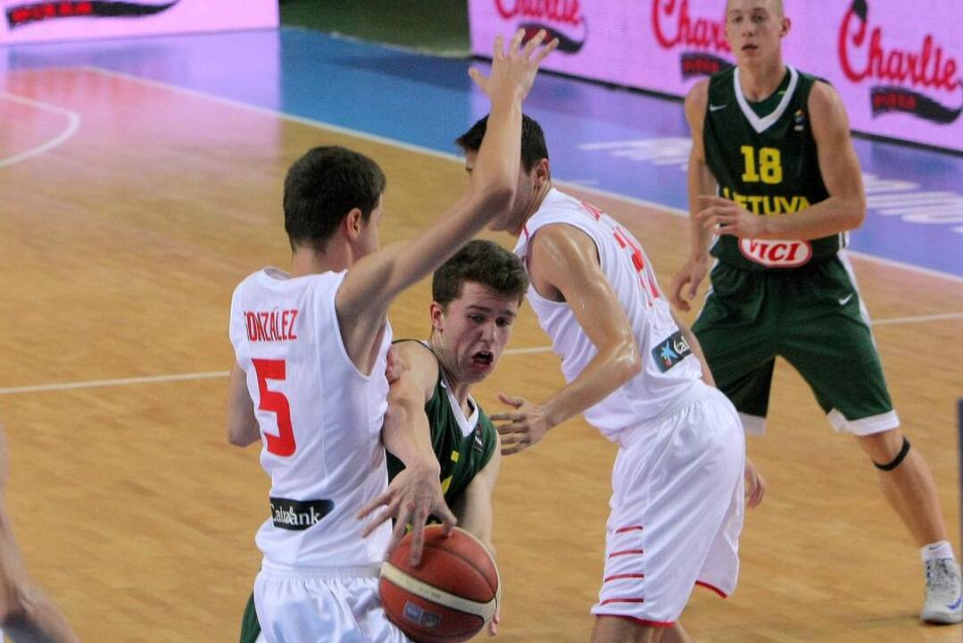 Europos jaunučių krepšinio čempionatas: Lietuva – Ispanija 66:61.