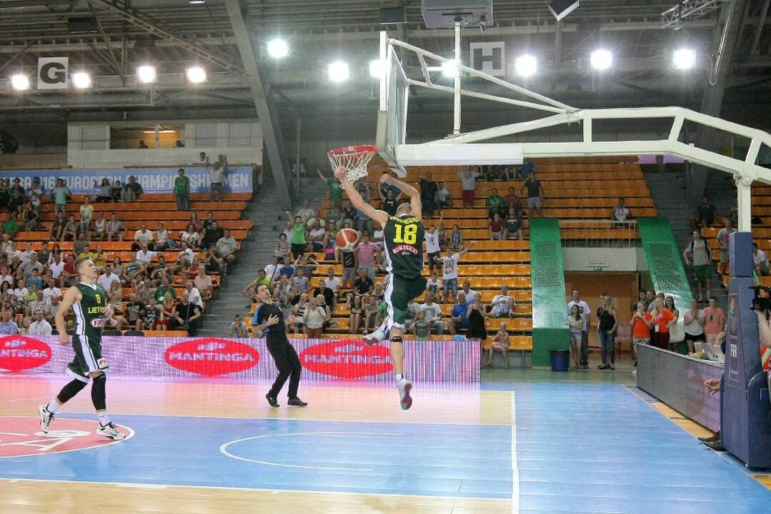 Europos jaunučių krepšinio čempionatas: Lietuva – Ispanija 66:61.