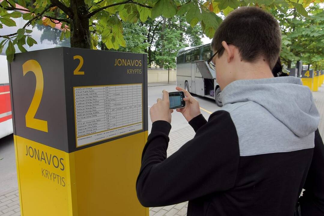 Kaune pradėjo veikti laikinoji autobusų stotis