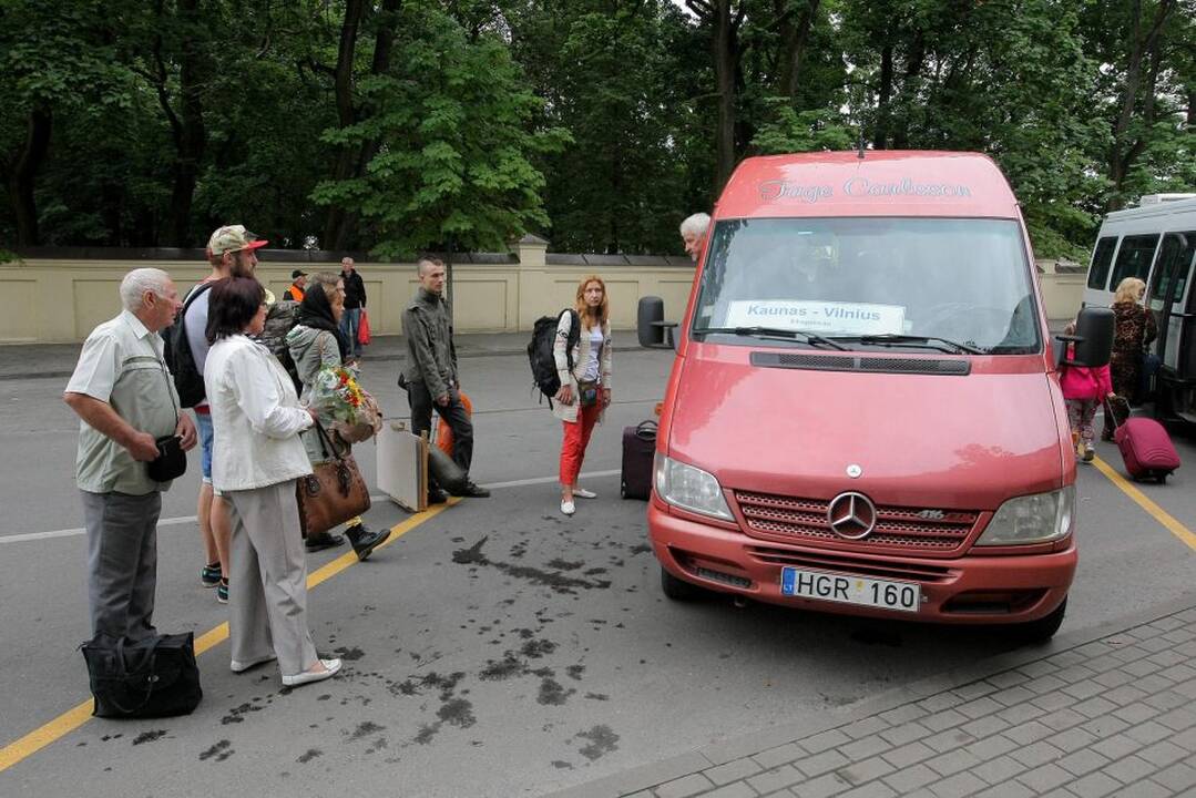 Kaune pradėjo veikti laikinoji autobusų stotis