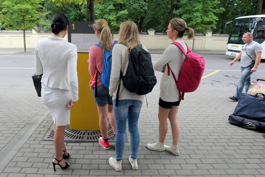 Kaune pradėjo veikti laikinoji autobusų stotis