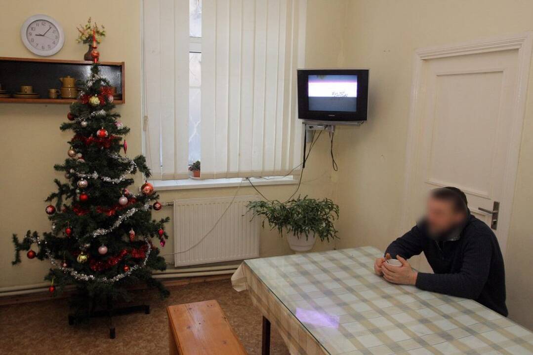 Kauno benamiai žiemą nakčiai glaudžiasi nakvynės namuose, o dieną priversti išeiti gatvėn.