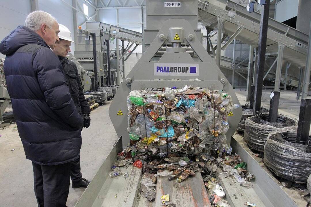 Kaune atidaryta komunalinių atliekų mechaninio-biologinio apdorojimo gamykla.