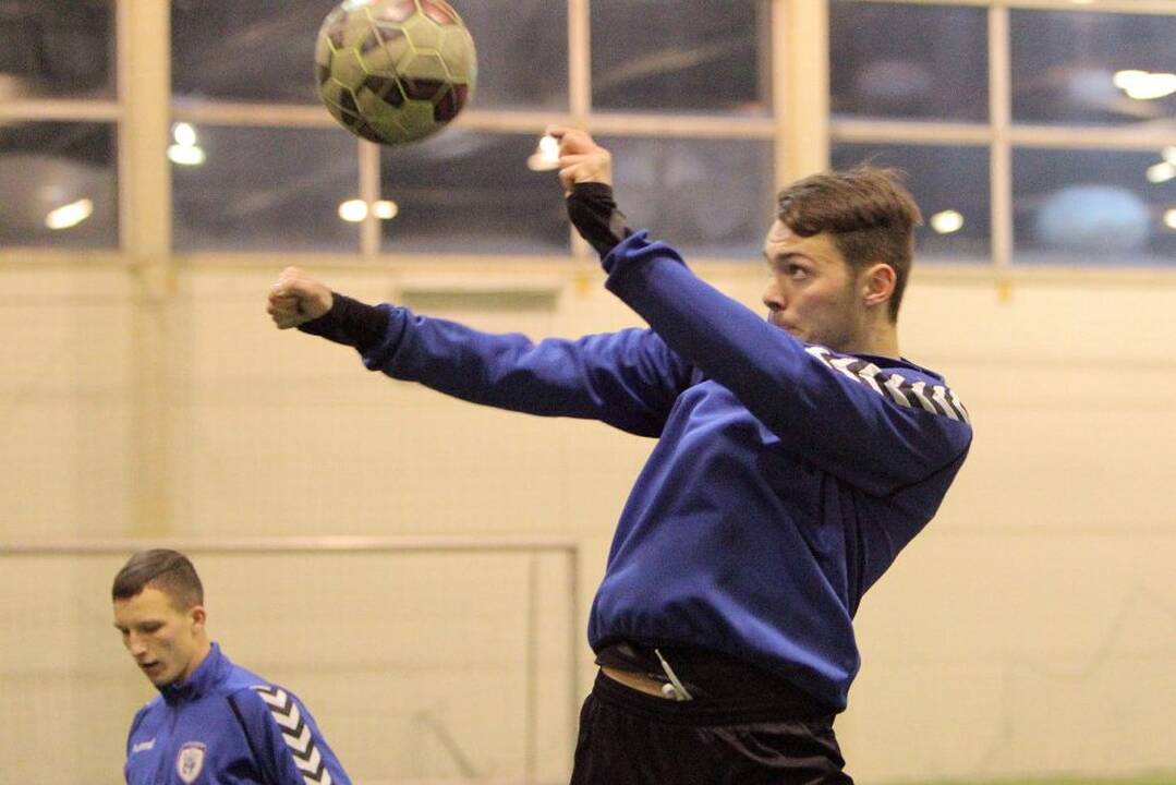 Kauno futbolo klubai „Kauno Žalgiris“ ir „Stumbras“ rengiasi sezonui.