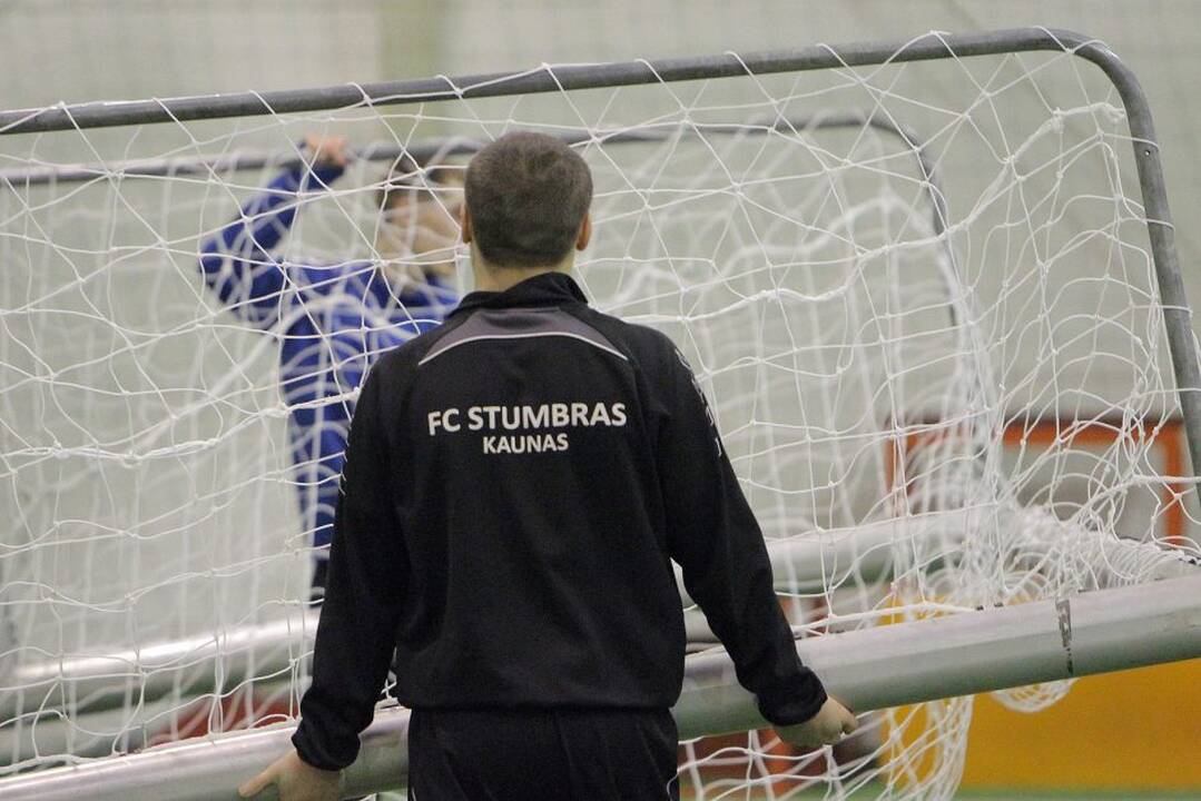 Kauno futbolo klubai „Kauno Žalgiris“ ir „Stumbras“ rengiasi sezonui.