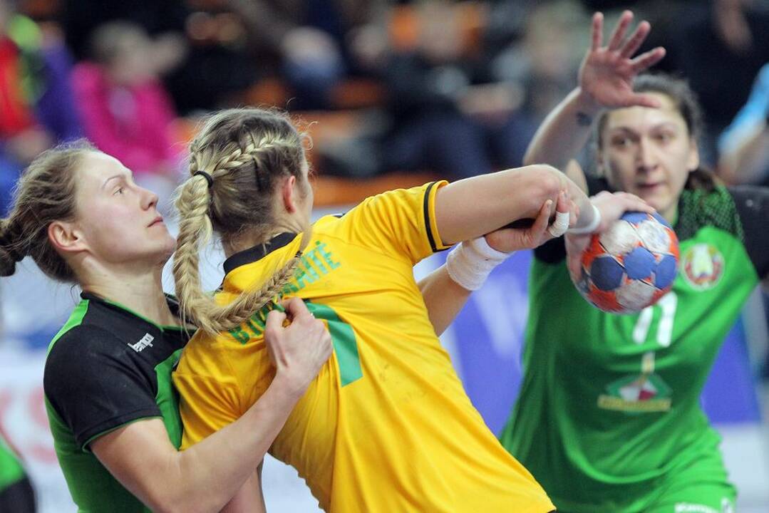 Lietuvos rankininkės Kaune pralaimėjo baltarusėms Europos čempionato atrankos rungtynes 21:29.