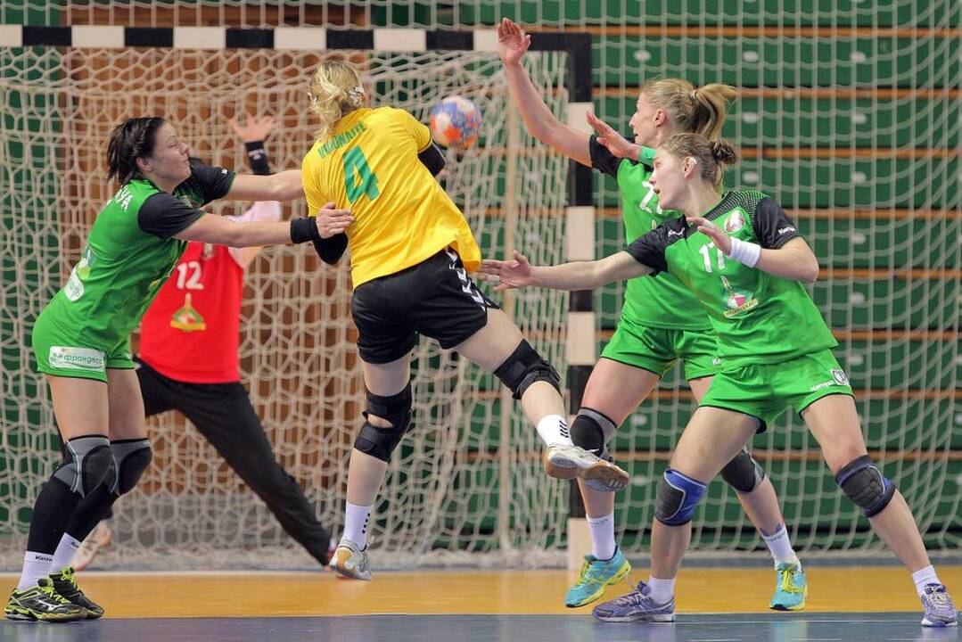 Lietuvos rankininkės Kaune pralaimėjo baltarusėms Europos čempionato atrankos rungtynes 21:29.