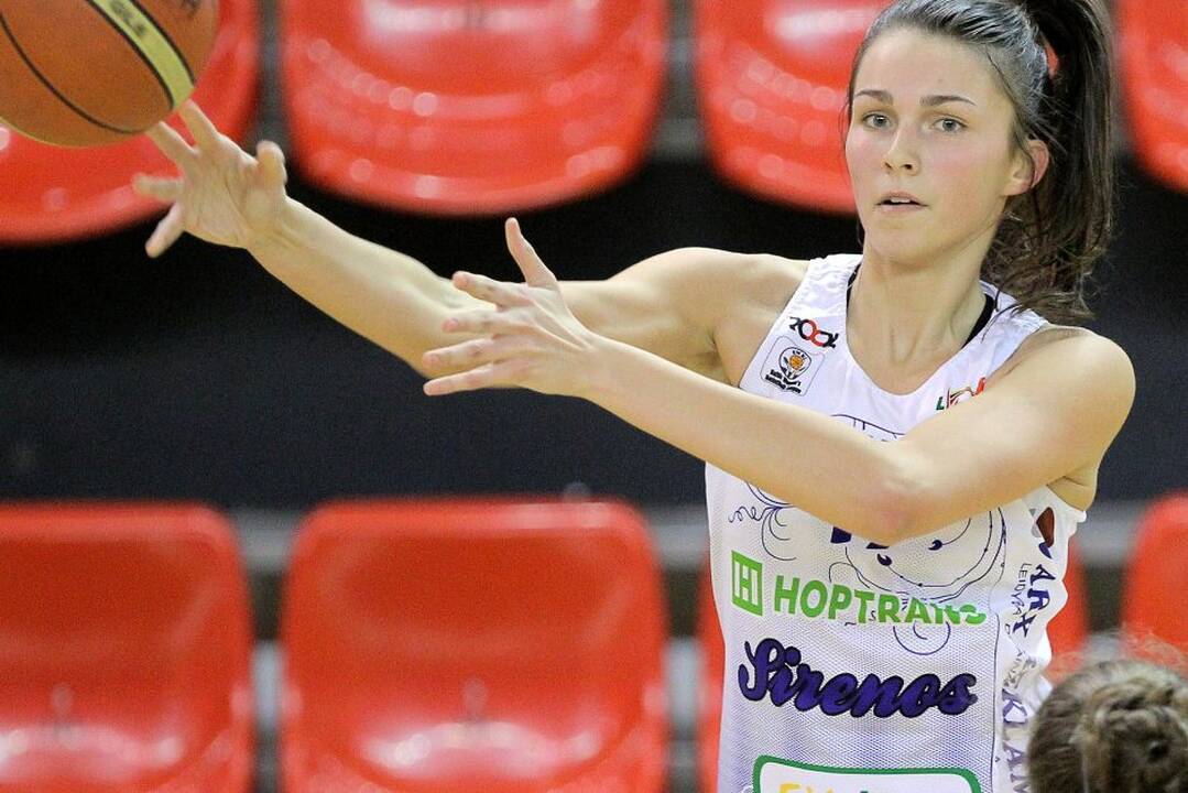 LMKL: Kauno rajono „Hoptrans-Sirenos“ – Kauno „Aistės-LSU“ 95:49.