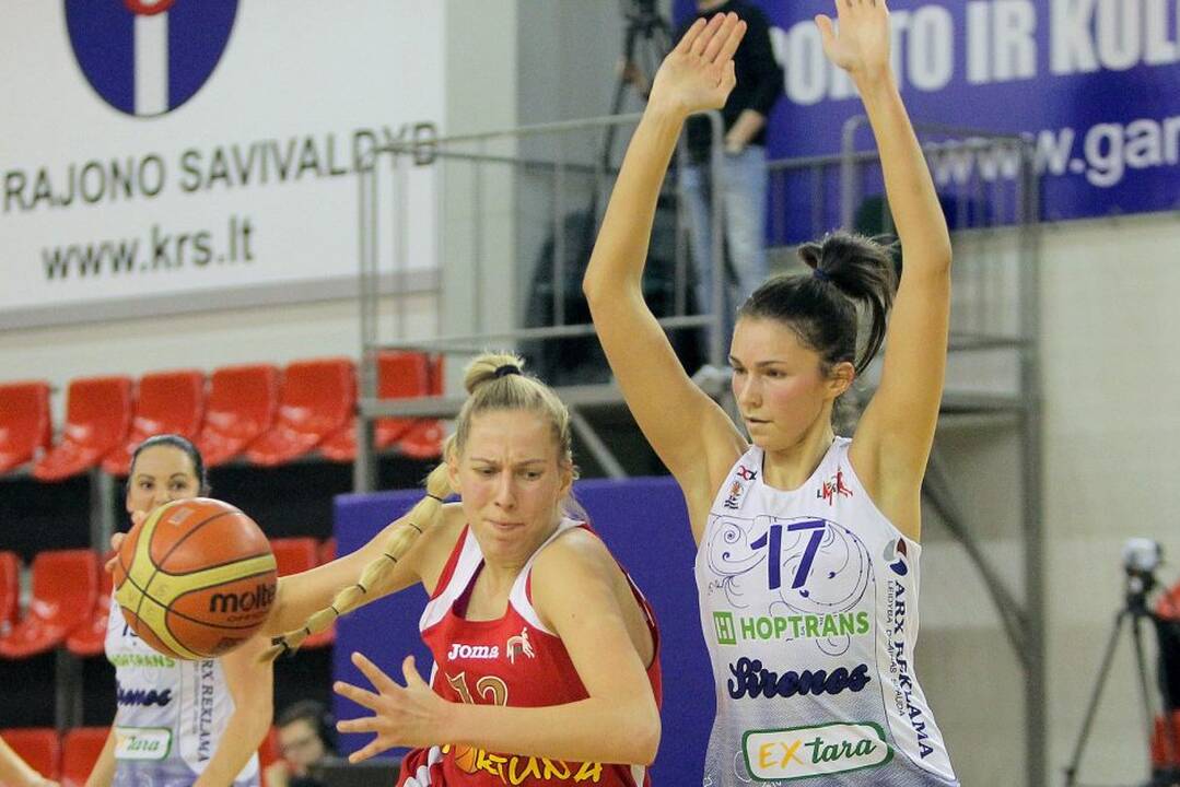 Lietuvos moterų krepšinio lygos ketvirtfinalis Kauno r. „Hoptrans-Sirenos“ – Klaipėdos „Fortūna“ 70:58.