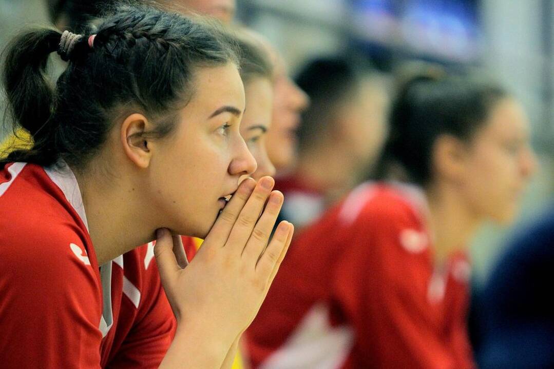 Lietuvos moterų krepšinio lygos ketvirtfinalis Kauno r. „Hoptrans-Sirenos“ – Klaipėdos „Fortūna“ 70:58.