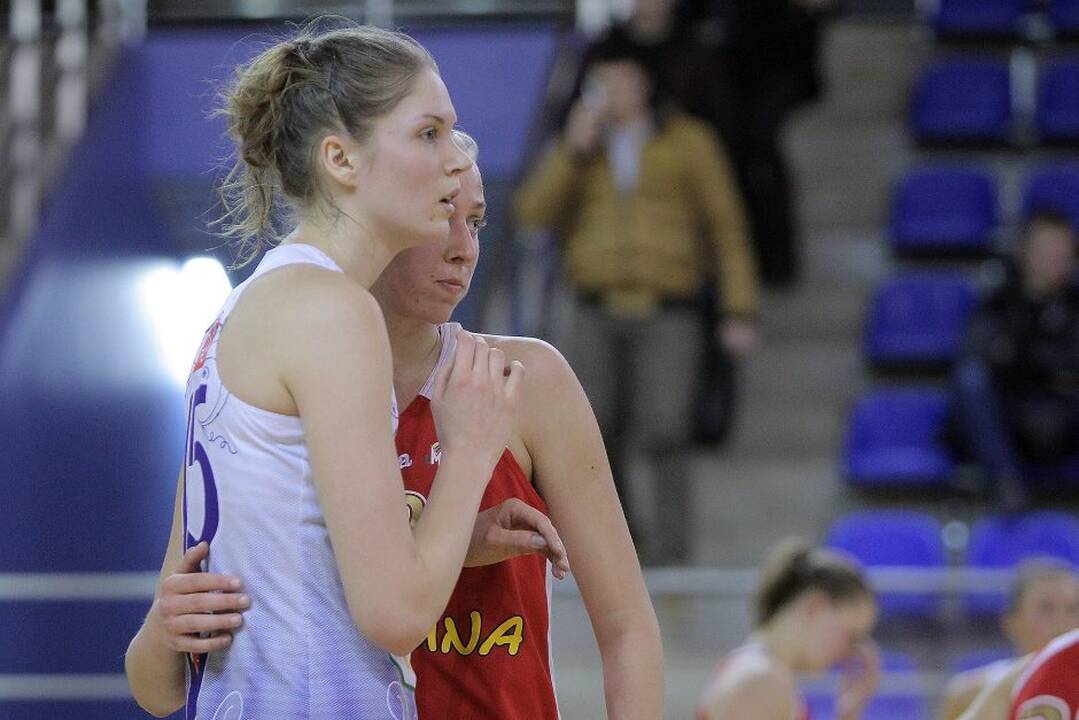 Lietuvos moterų krepšinio lygos ketvirtfinalis Kauno r. „Hoptrans-Sirenos“ – Klaipėdos „Fortūna“ 70:58.