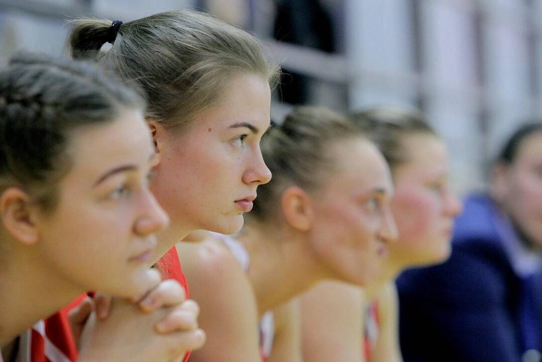 Lietuvos moterų krepšinio lygos ketvirtfinalis Kauno r. „Hoptrans-Sirenos“ – Klaipėdos „Fortūna“ 70:58.