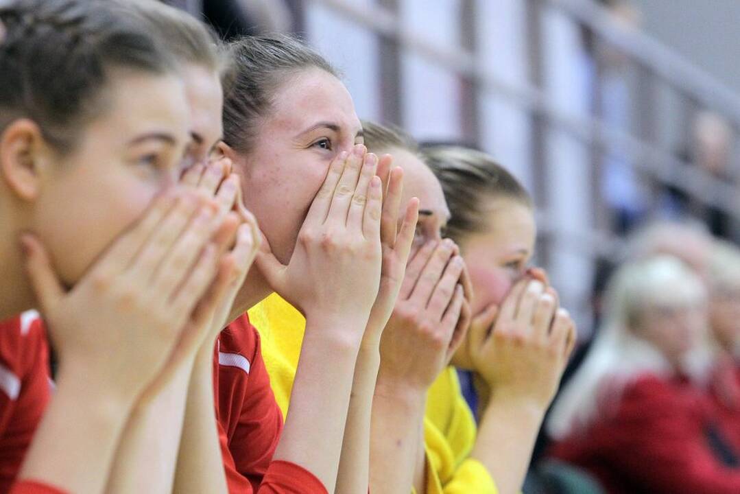 Lietuvos moterų krepšinio lygos ketvirtfinalis Kauno r. „Hoptrans-Sirenos“ – Klaipėdos „Fortūna“ 70:58.