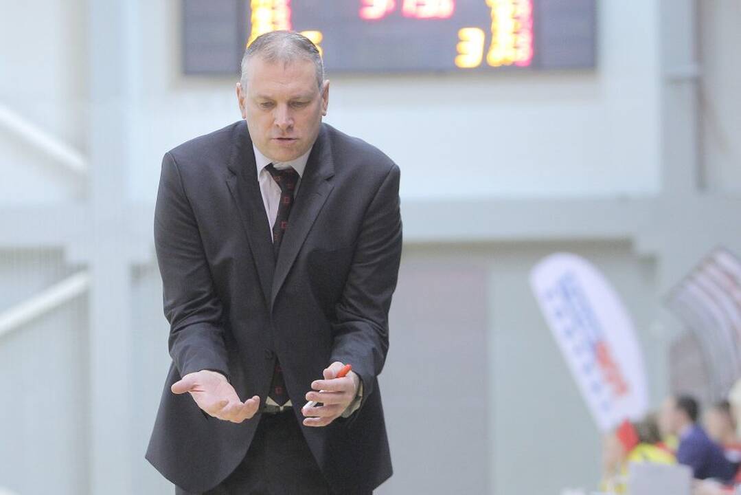 Lietuvos moterų krepšinio lygos ketvirtfinalis Kauno r. „Hoptrans-Sirenos“ – Klaipėdos „Fortūna“ 70:58.