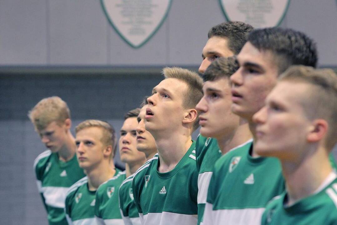 Nacionalinės krepšinio lygos aštuntfinalis: Kauno „Žalgiris-2“ – „Šilutė“ 94:71.