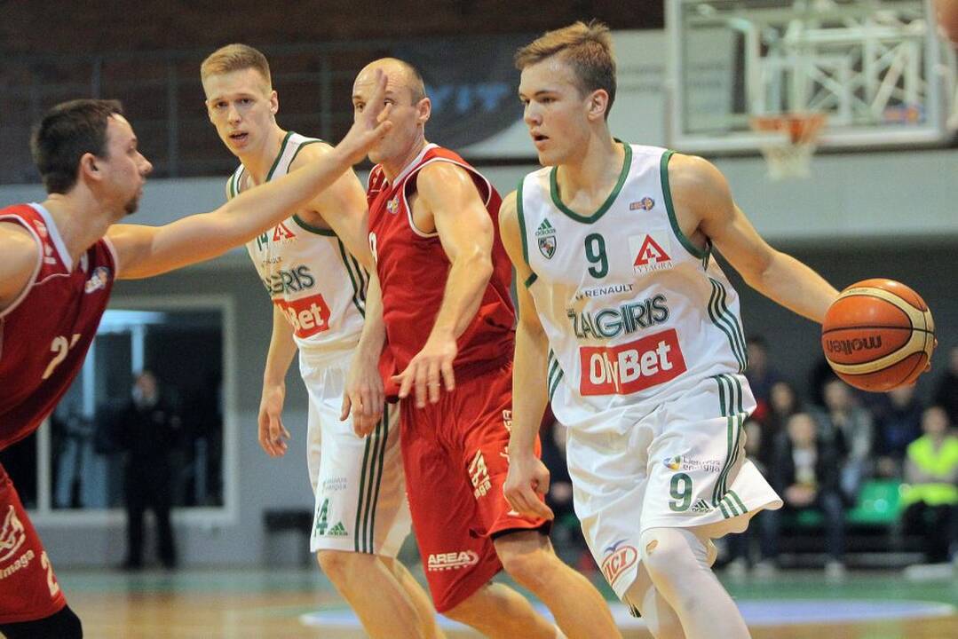 Nacionalinės krepšinio lygos ketvirtfinalis: Kauno „Žalgiris-2“ – „Mažeikiai“ 71:68.
