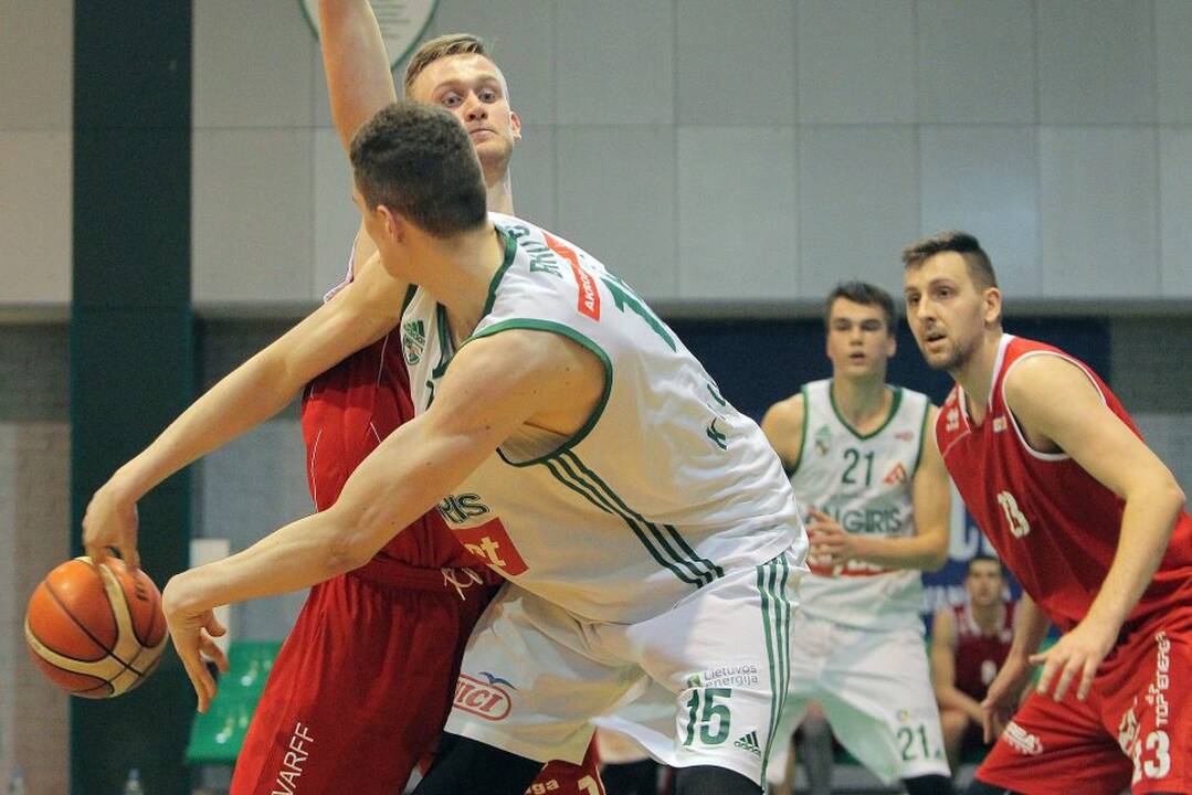 Nacionalinės krepšinio lygos ketvirtfinalis: Kauno „Žalgiris-2“ – „Mažeikiai“ 71:68.