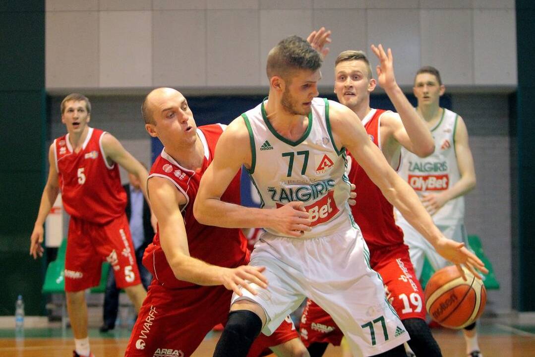 Nacionalinės krepšinio lygos ketvirtfinalis: Kauno „Žalgiris-2“ – „Mažeikiai“ 71:68.