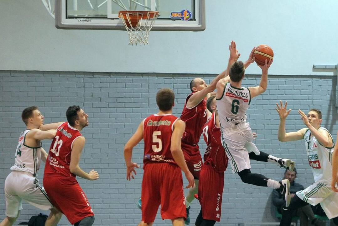 Nacionalinės krepšinio lygos ketvirtfinalis: Kauno „Žalgiris-2“ – „Mažeikiai“ 71:68.