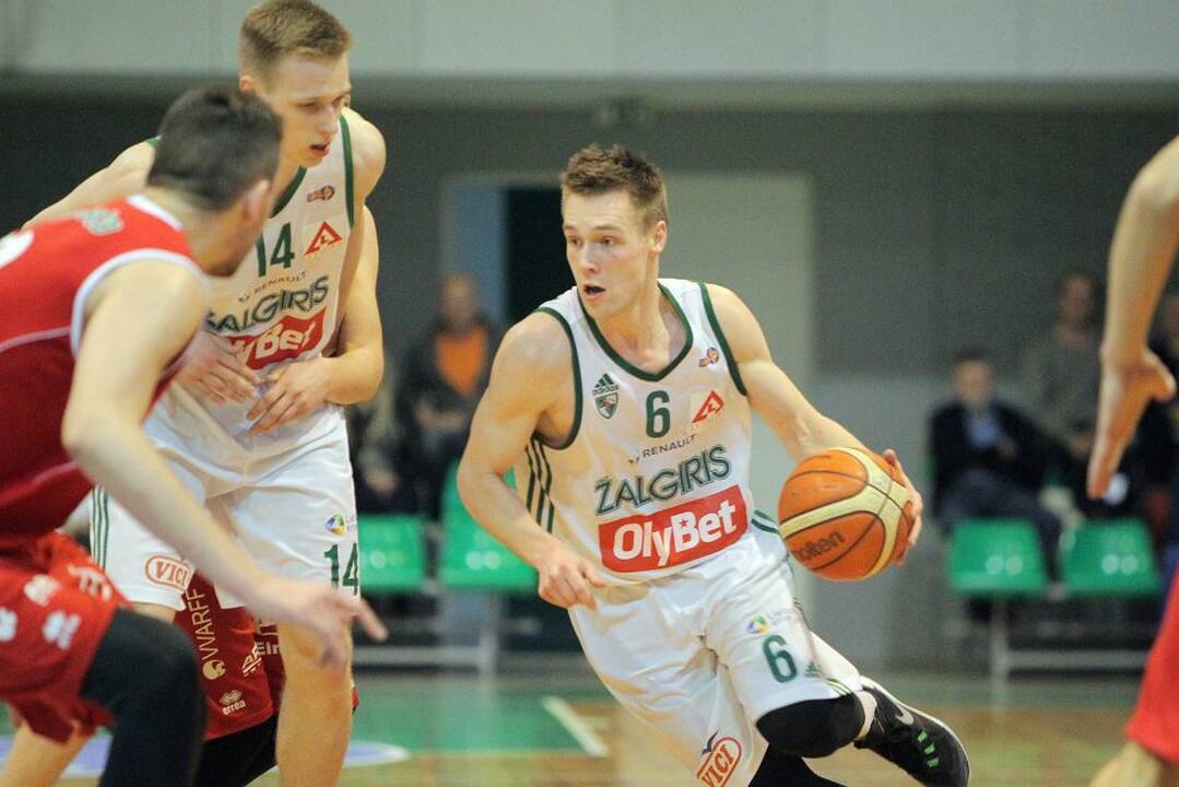 Nacionalinės krepšinio lygos ketvirtfinalis: Kauno „Žalgiris-2“ – „Mažeikiai“ 71:68.