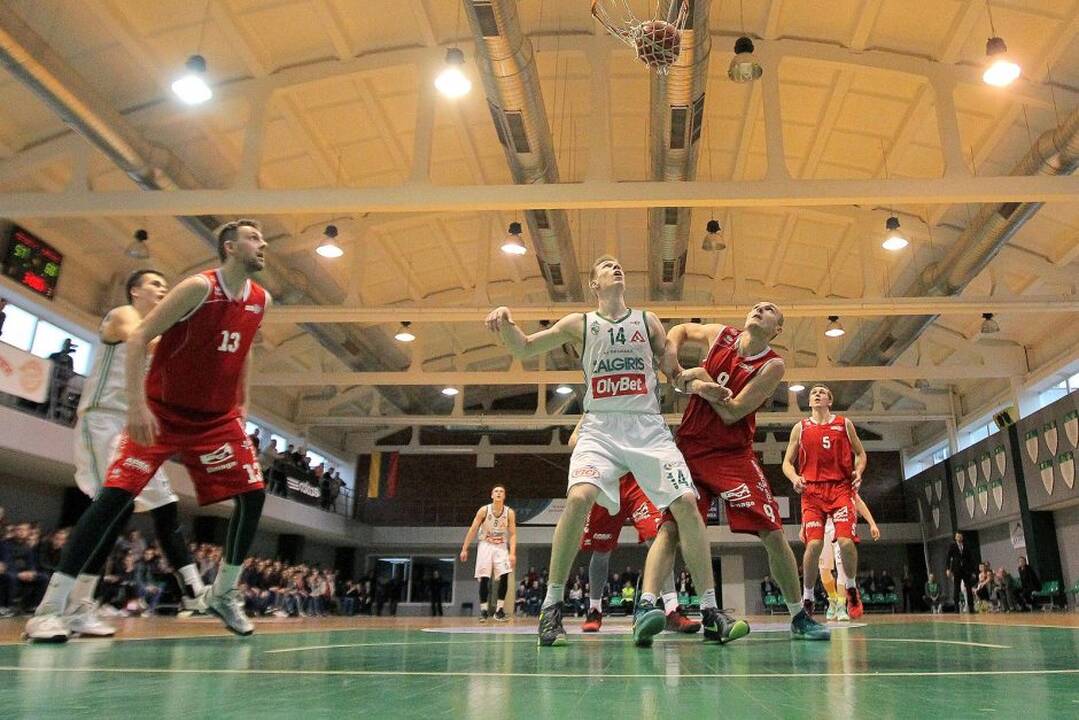Nacionalinės krepšinio lygos ketvirtfinalis: Kauno „Žalgiris-2“ – „Mažeikiai“ 71:68.