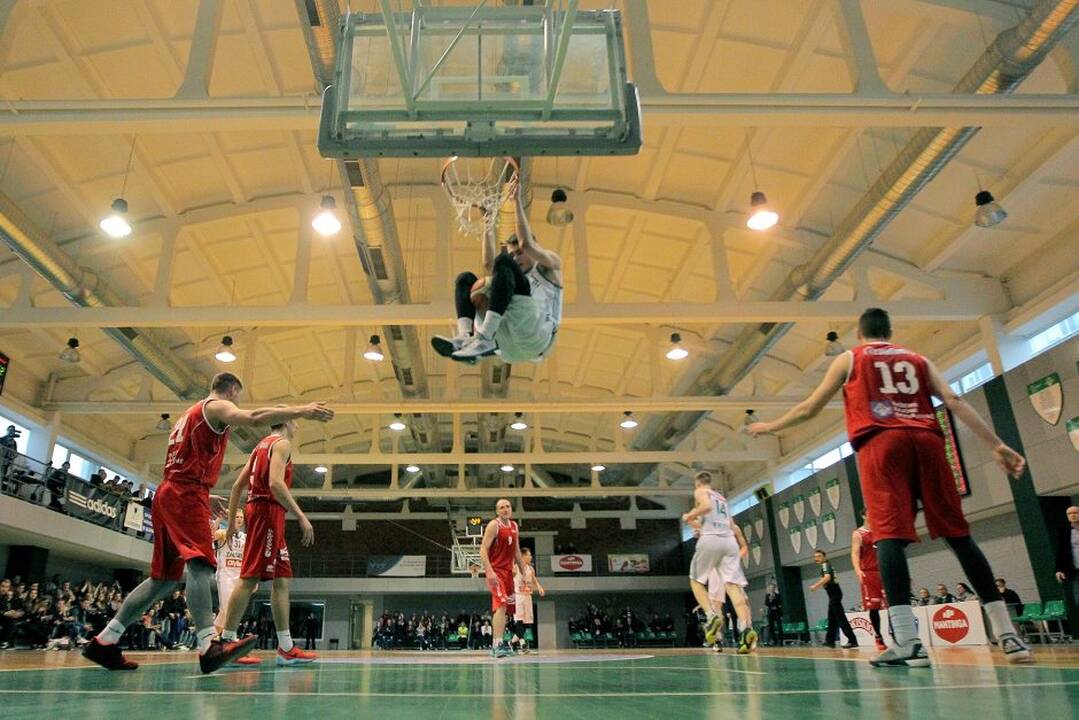 Nacionalinės krepšinio lygos ketvirtfinalis: Kauno „Žalgiris-2“ – „Mažeikiai“ 71:68.