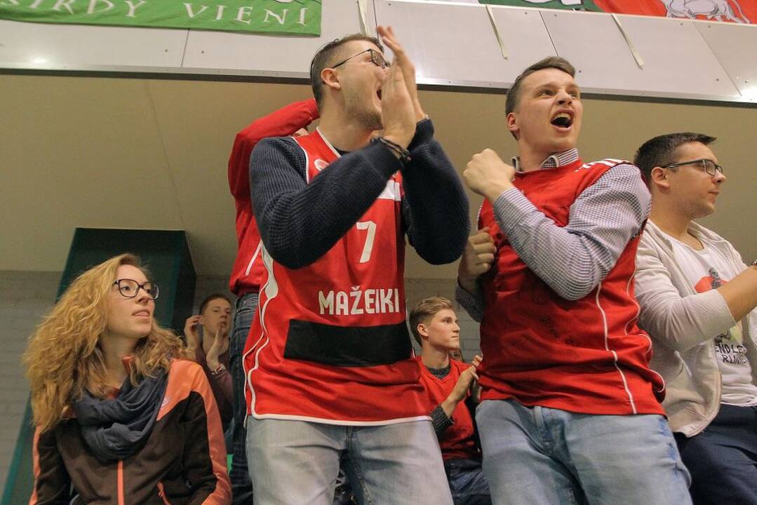 Nacionalinės krepšinio lygos ketvirtfinalis: Kauno „Žalgiris-2“ – „Mažeikiai“ 71:68.