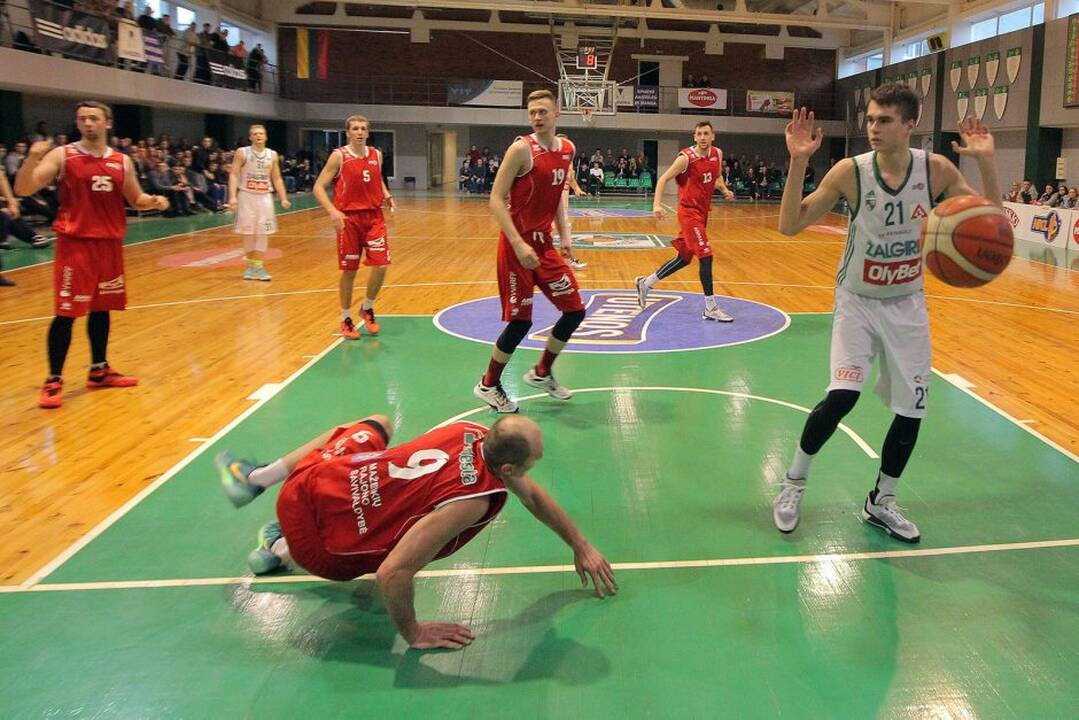 Nacionalinės krepšinio lygos ketvirtfinalis: Kauno „Žalgiris-2“ – „Mažeikiai“ 71:68.