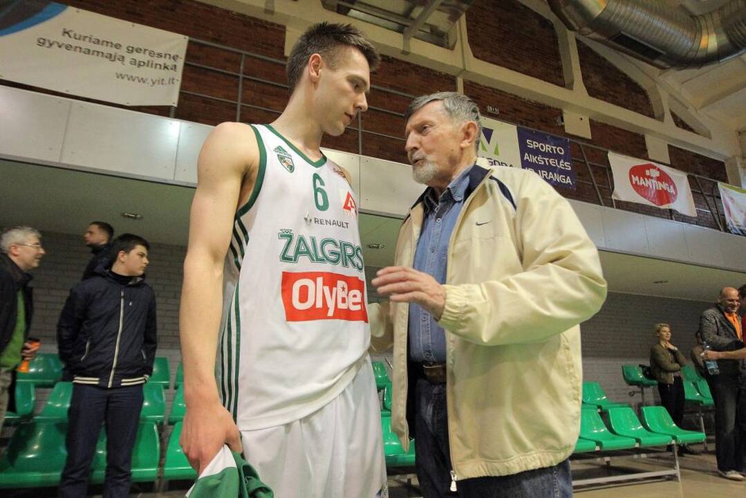 Nacionalinės krepšinio lygos ketvirtfinalis: Kauno „Žalgiris-2“ – „Mažeikiai“ 71:68.