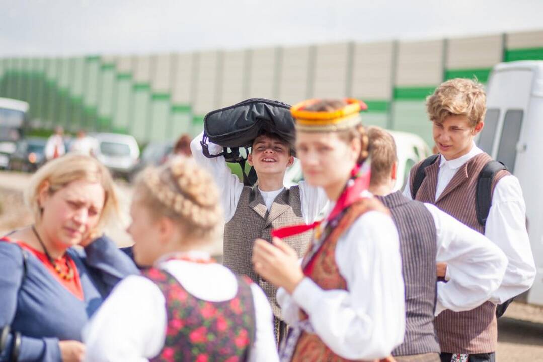 Paminklo atidengimo ceremonija
