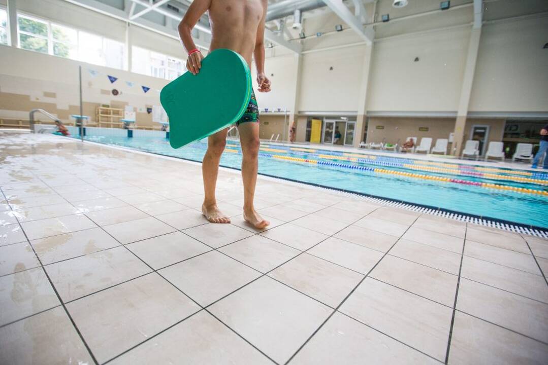 Rūta Meilutytė mokė vaikus plaukti