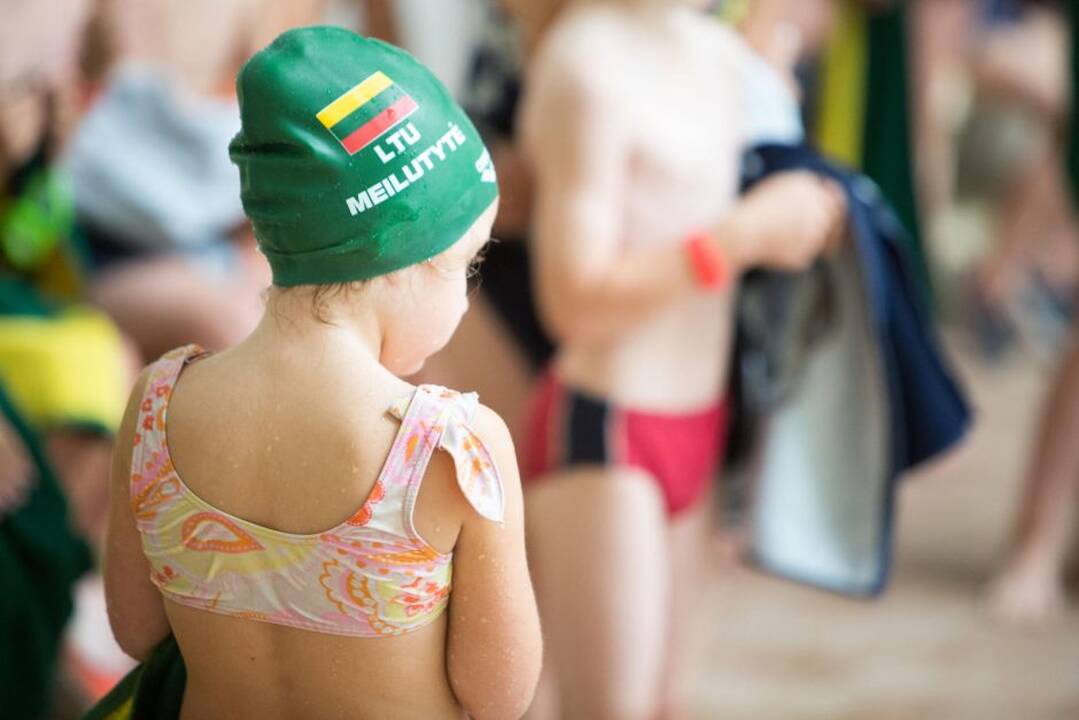 Rūta Meilutytė mokė vaikus plaukti