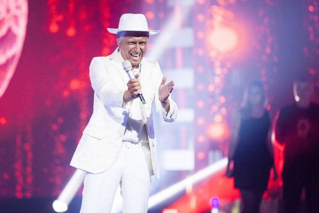 „Auksiniame balse“ skambėjo disko muzikos ritmai