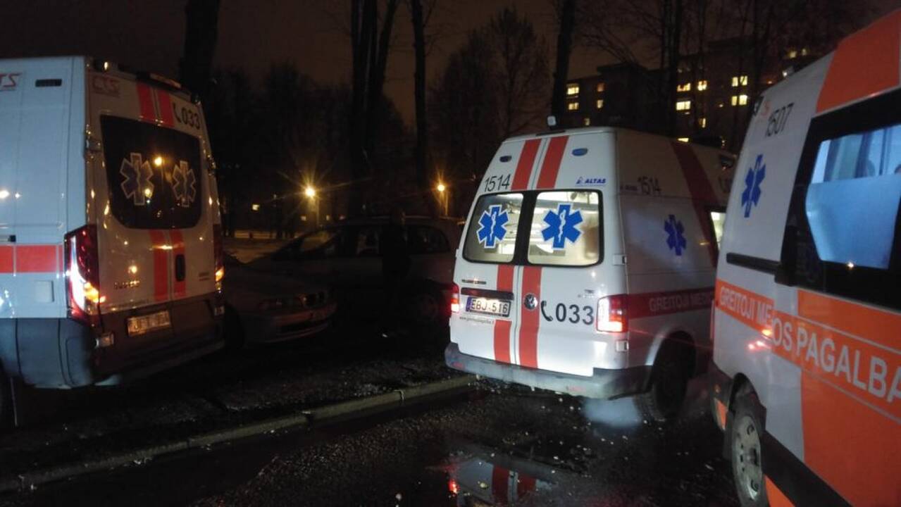 Tragiškos muštynės daugiabučio laiptinėje