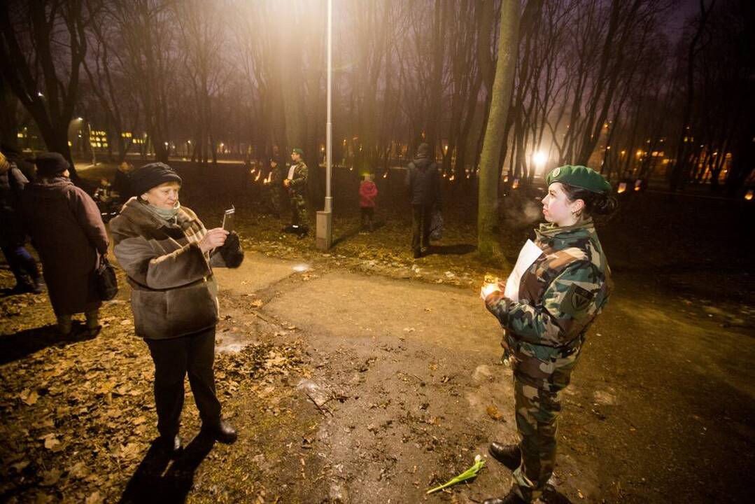 Gyvi paminklai
