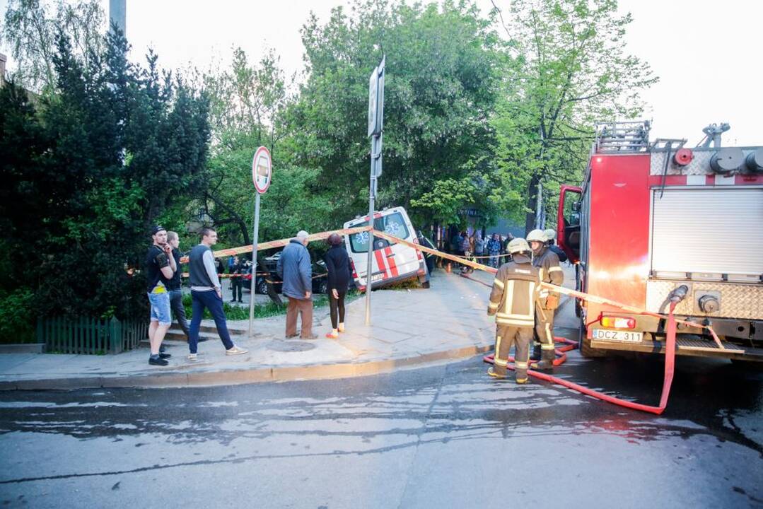 Avarija