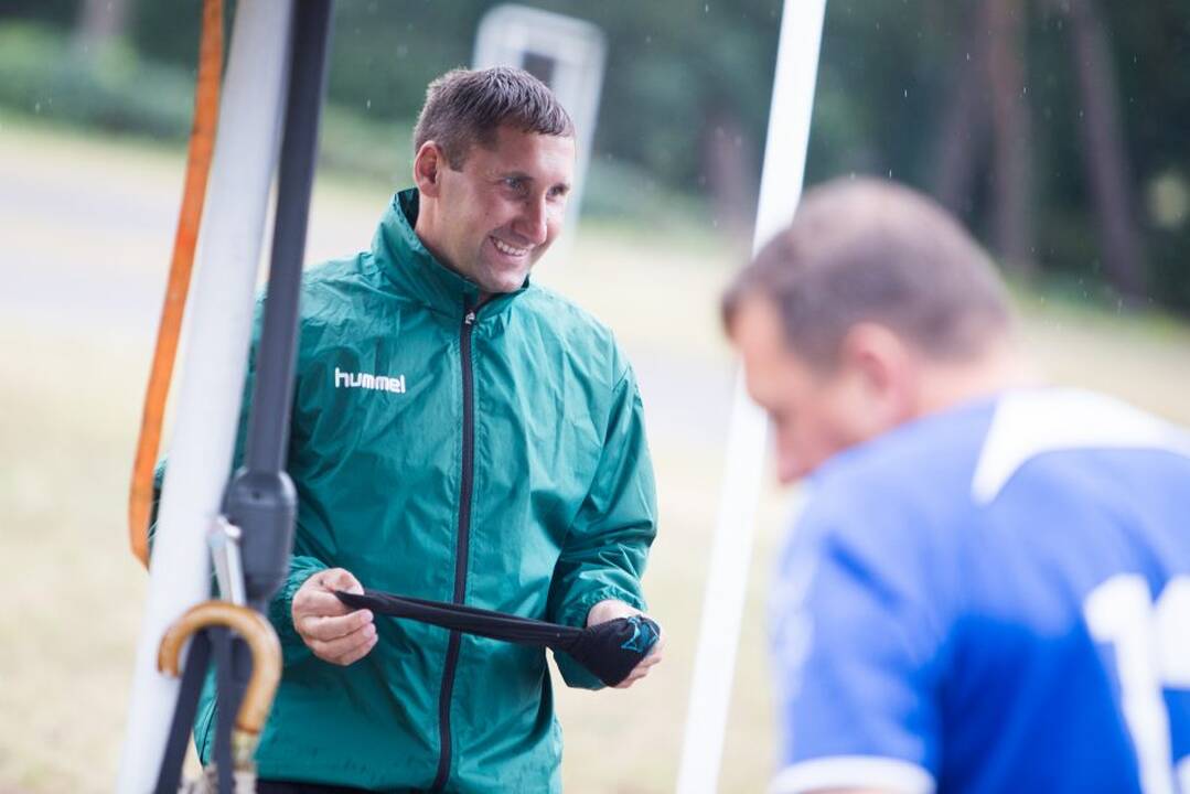 „Prelegentai“ prieš panemuniečius