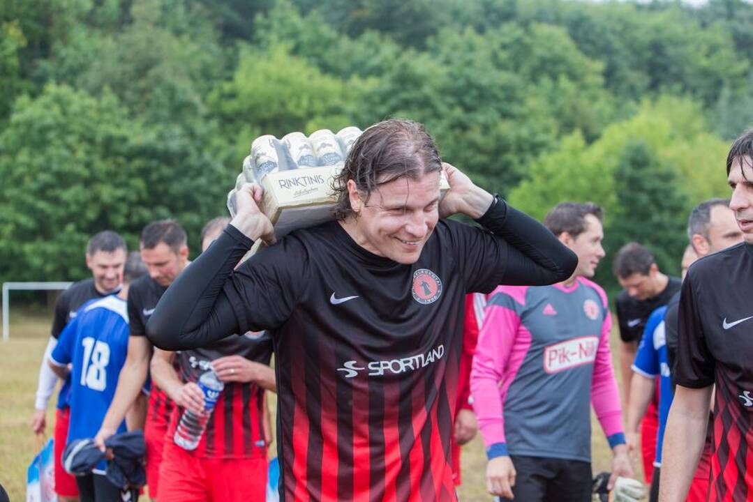 „Prelegentai“ prieš panemuniečius